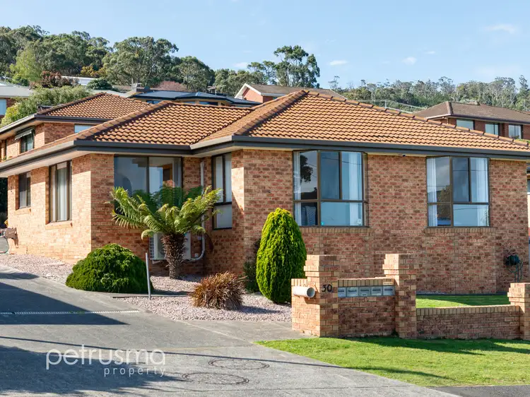 2/30 Hill Street, Bellerive TAS 7018
