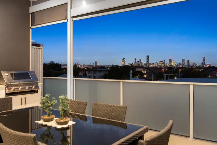 17/24 Haig Street, Coorparoo QLD 4151