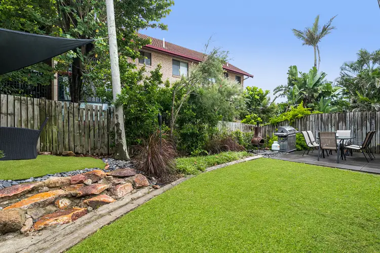 1/6 Durham Street, Coorparoo QLD 4151