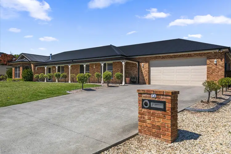 12 Tweed Parade, Kelso NSW 2795