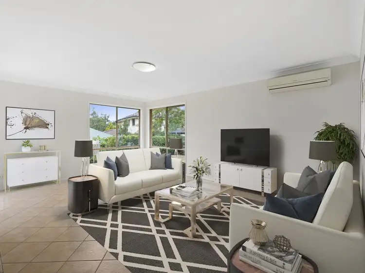 17 Palm Street, Pacific Pines QLD 4211