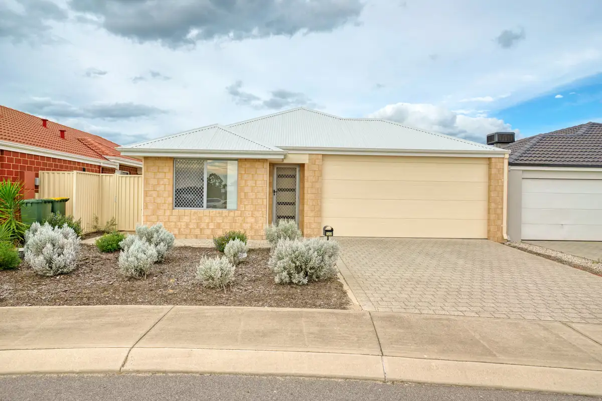 Main view of Homely house listing, 122 Sapphire Chase,, Wellard WA 6170