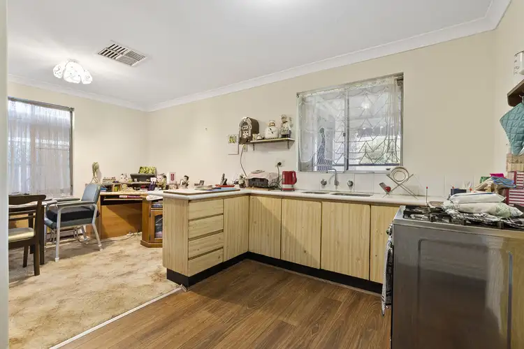 Fourth view of Homely house listing, 20 Durnsford Way, Camillo WA 6111