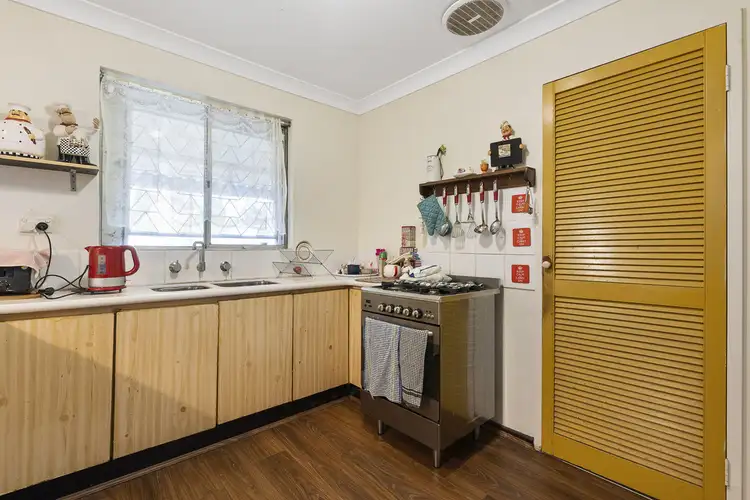 Fifth view of Homely house listing, 20 Durnsford Way, Camillo WA 6111