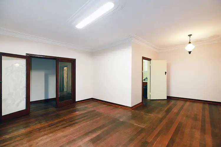 Sixth view of Homely house listing, 29 Warner Court, Manning WA 6152