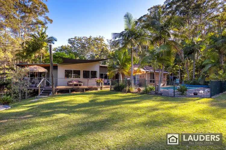 15 Scotts Road, Mitchells Island NSW 2430