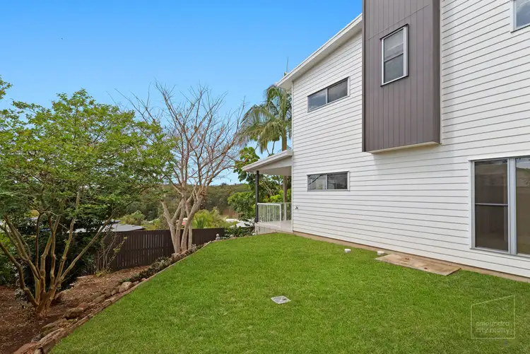 1/3 Barker Lane, Little Mountain QLD 4551
