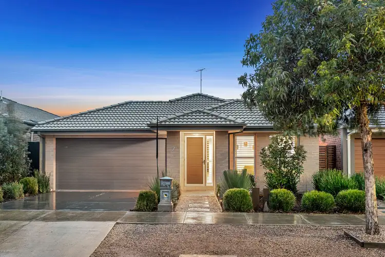7 Eaglehawk Avenue, Armstrong Creek VIC 3217