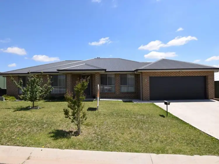 3 Bligh Street, Llanarth NSW 2795
