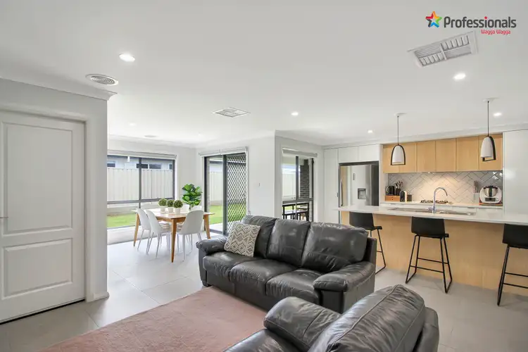 Seventh view of Homely house listing, 5 Wallaby Street, Gobbagombalin NSW 2650