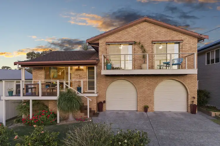15 Peel Street, Toukley NSW 2263