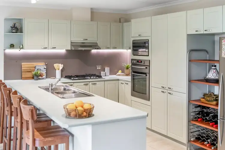 Fifth view of Homely house listing, 18 Heysen Drive, Skye VIC 3977