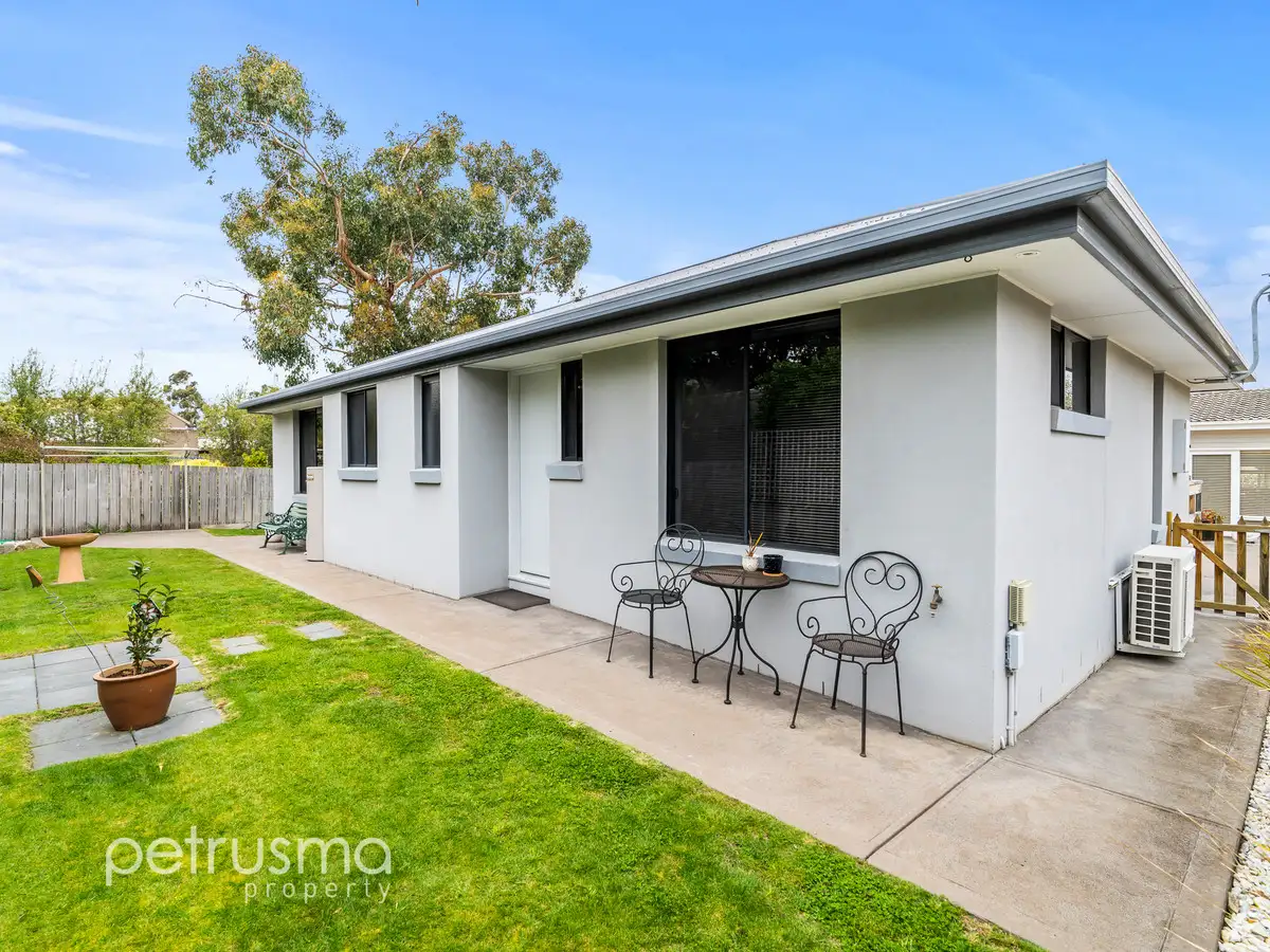 Main view of Homely unit listing, 1/155A Derwent Avenue, Lindisfarne TAS 7015