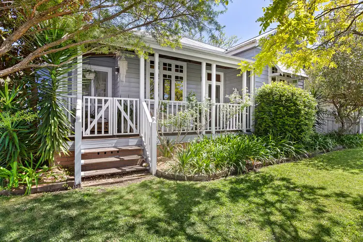 4 Sixth Street, Adamstown NSW 2289