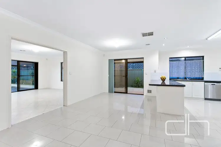 Seventh view of Homely house listing, 332 Kingsway, Landsdale WA 6065