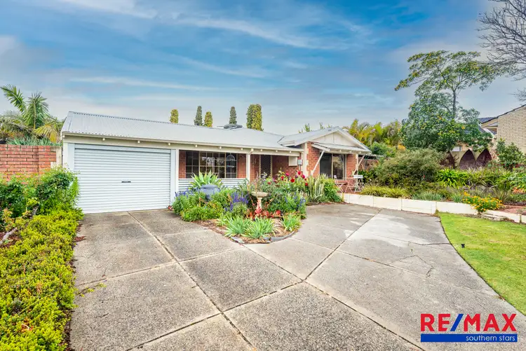 Second view of Homely house listing, 5 Filmer Place, Leeming WA 6149