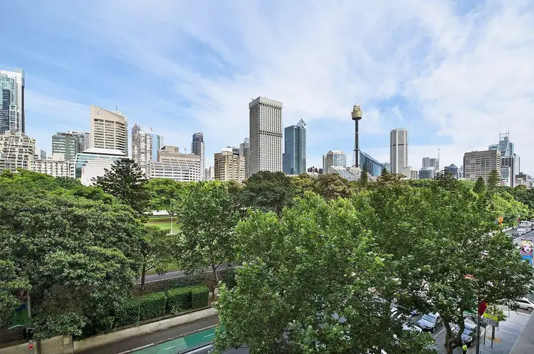 Third view of Homely apartment listing, 9/18 College Street, Sydney NSW 2000