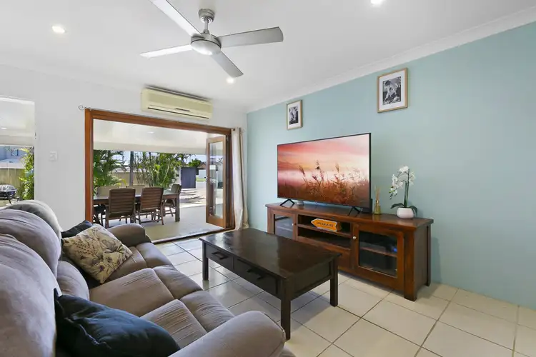 Fifth view of Homely semi-detached listing, 1/22 Adams Avenue, Miami QLD 4220