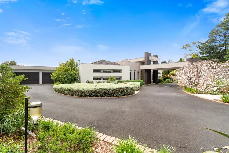 17 Rosedale Grove, Frankston South VIC 3199