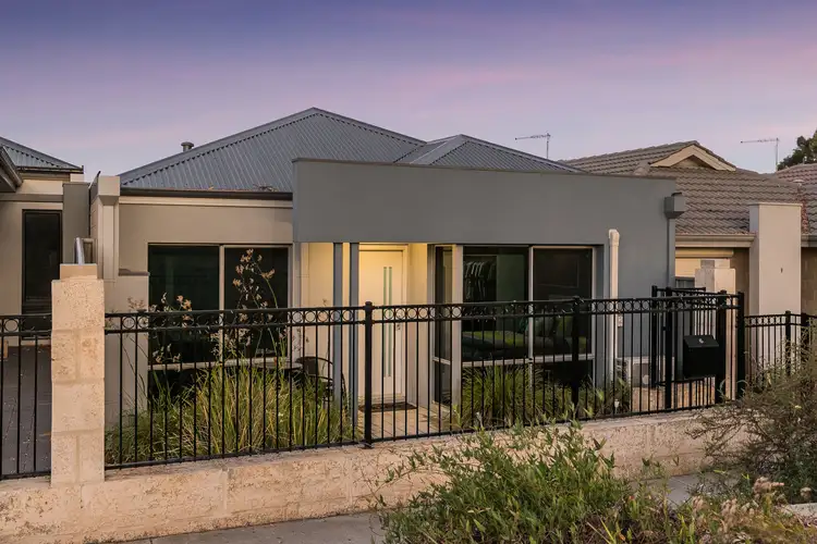 6 Selsey Lane, Wellard WA 6170