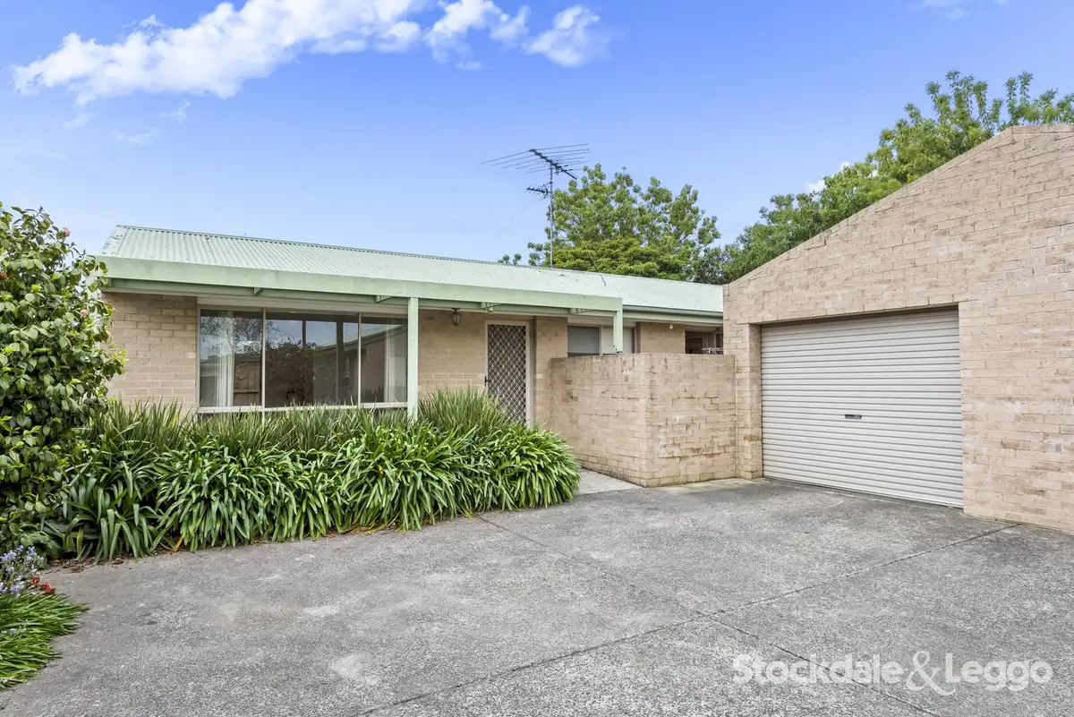 Main view of Homely unit listing, 2/17 Tony Street, Drysdale VIC 3222