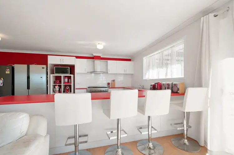 Fifth view of Homely house listing, 6 Wattlebird Close, Seaspray VIC 3851