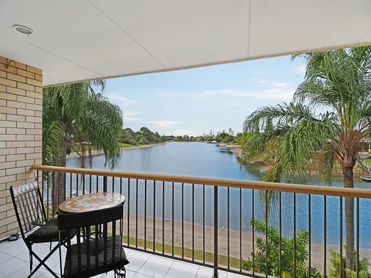 4/53 Karbunya, Mermaid Waters QLD 4218
