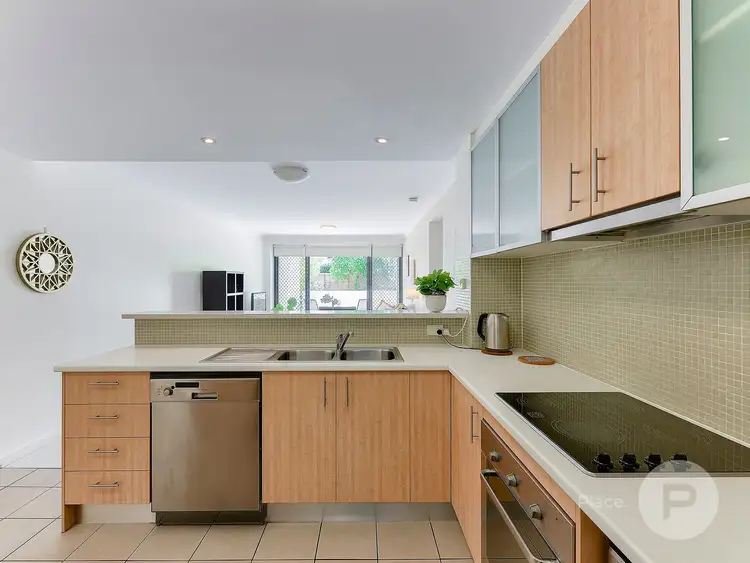 Sixth view of Homely apartment listing, 4/38 Brougham Street, Fairfield QLD 4103