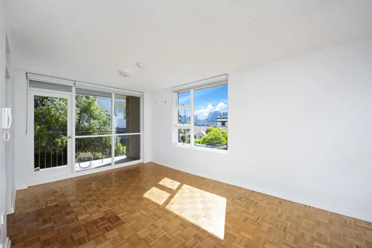 Fourth view of Homely apartment listing, 28/2 East Crescent Street, Mcmahons Point NSW 2060