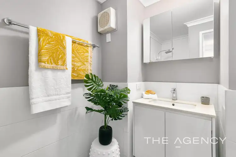 Fifth view of Homely house listing, 4/363 Canning Highway, Palmyra WA 6157