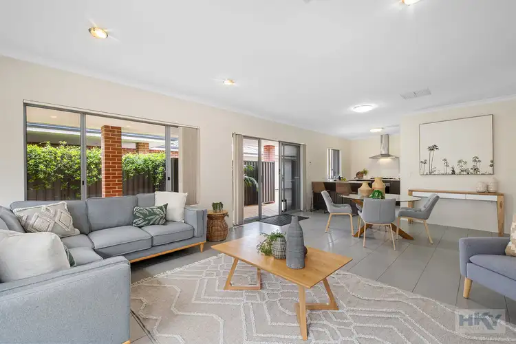 21 Ollave Circuit, Aveley WA 6069