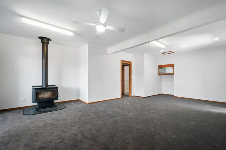 Second view of Homely house listing, 84 Raglan Street, Sale VIC 3850