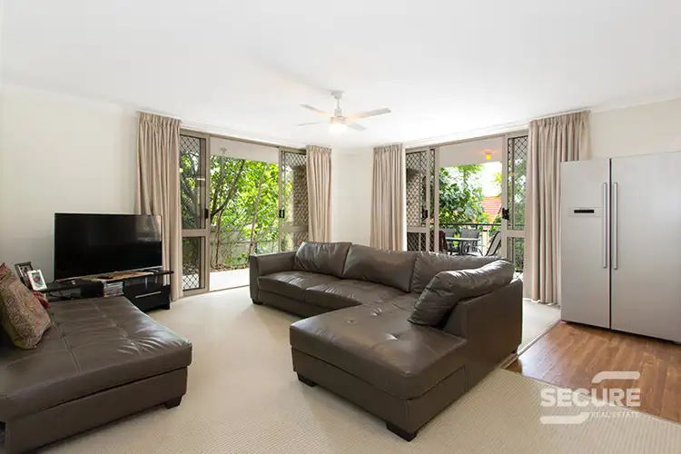 Fourth view of Homely unit listing, 2/298 Swann Road, St Lucia QLD 4067
