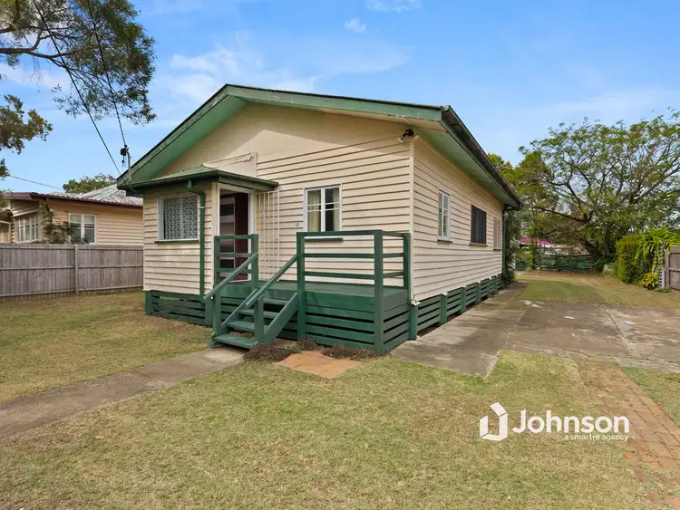 32 Chubb Street, One Mile QLD 4305