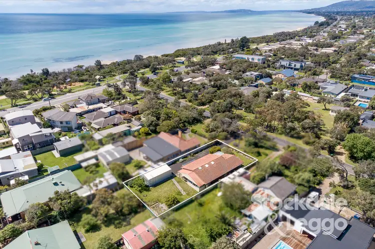 6 Government Road, Rye VIC 3941