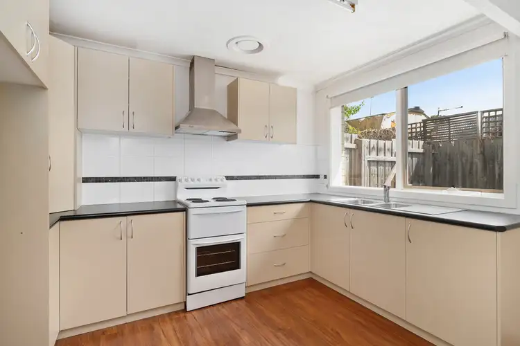 Sixth view of Homely apartment listing, 6/10-12 Mount View Court, Frankston VIC 3199