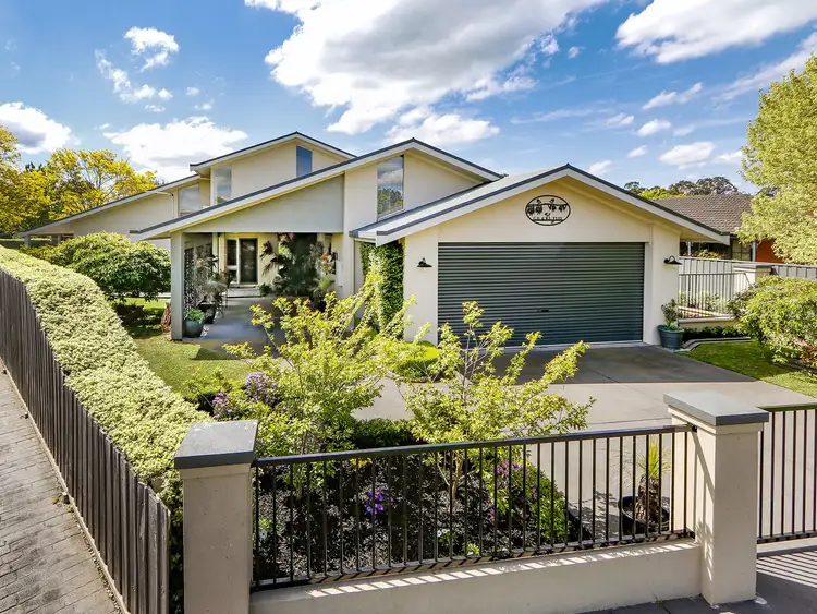Second view of Homely house listing, 11 Nest Court, Sale VIC 3850