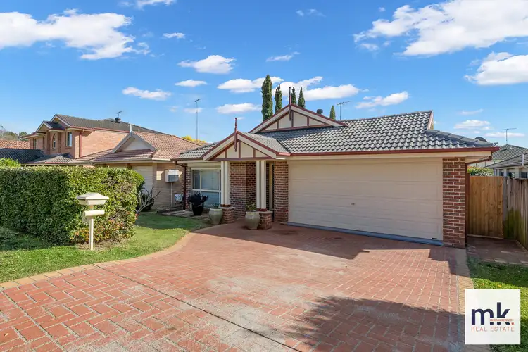 8 Spoonbill Way, Mount Annan NSW 2567