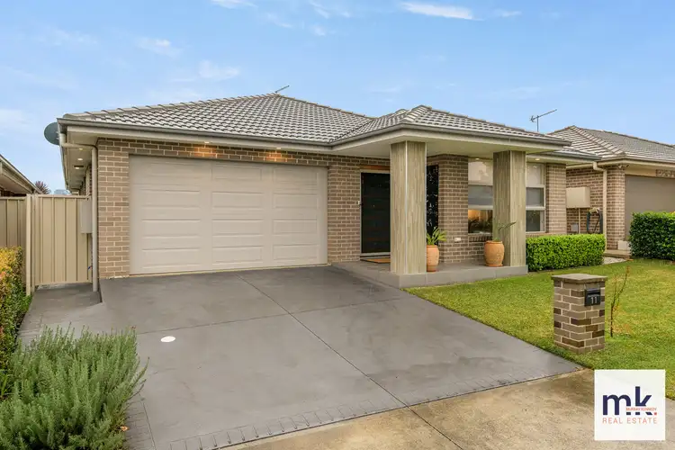 11 Garton Road, Spring Farm NSW 2570