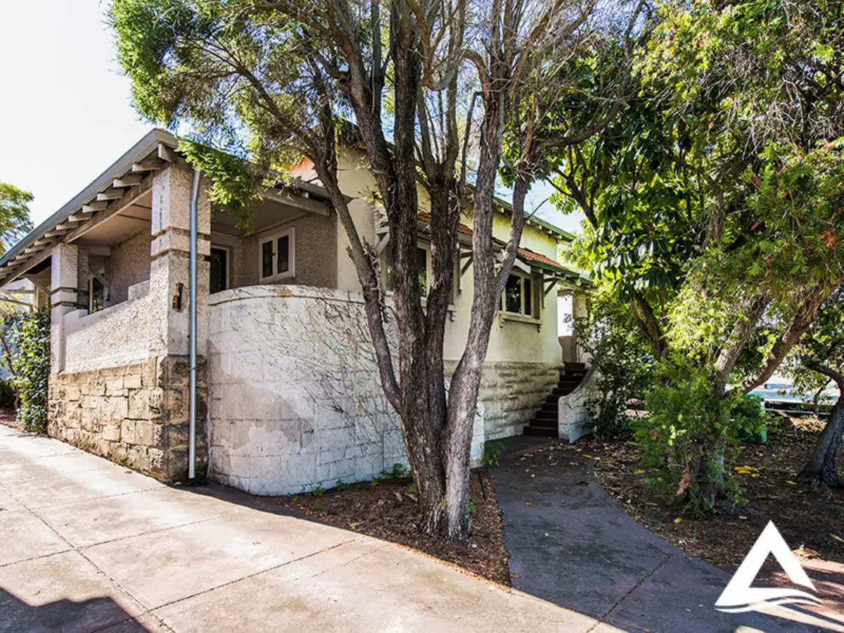 Main view of Homely villa listing, 2/171 Stirling Highway, Nedlands WA 6009