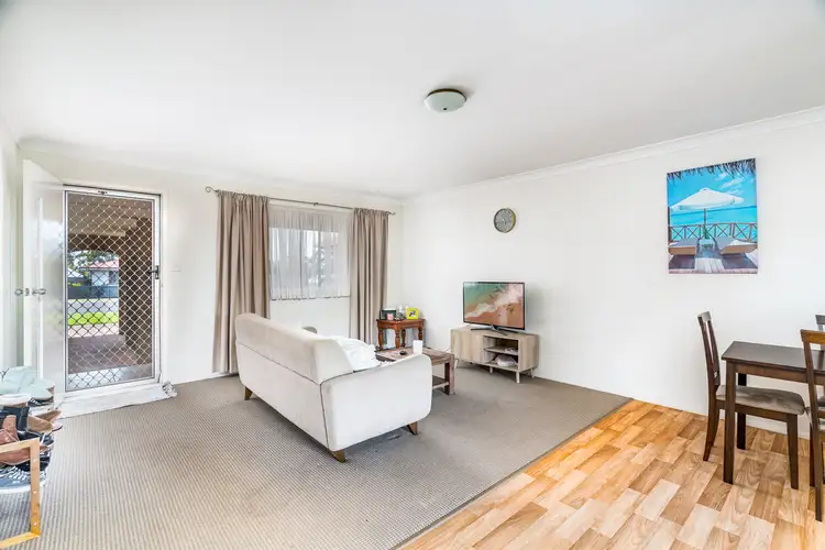 1 and 2/21 Hampton Street, Newtown QLD 4350