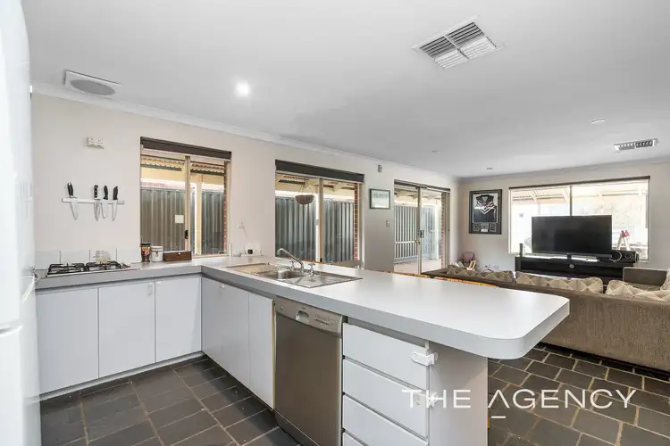 Second view of Homely house listing, 6 Shadwell Retreat, Atwell WA 6164