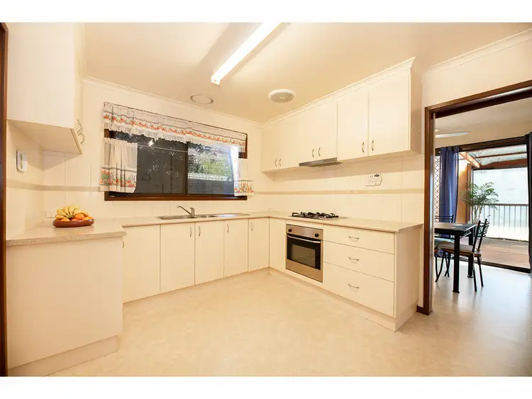 Fifth view of Homely house listing, 3 Borthwick Court, West Wodonga VIC 3690