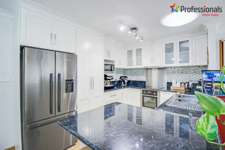 Fourth view of Homely house listing, 37 Truscott Drive, Ashmont NSW 2650