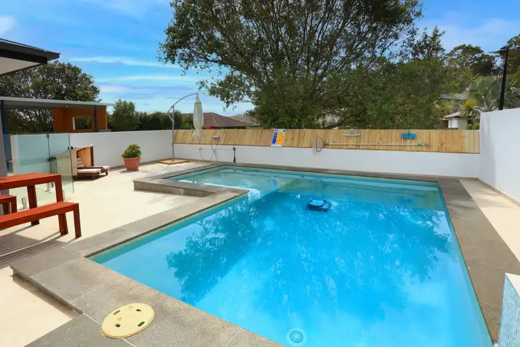 23 Elkins Street, Pacific Pines QLD 4211