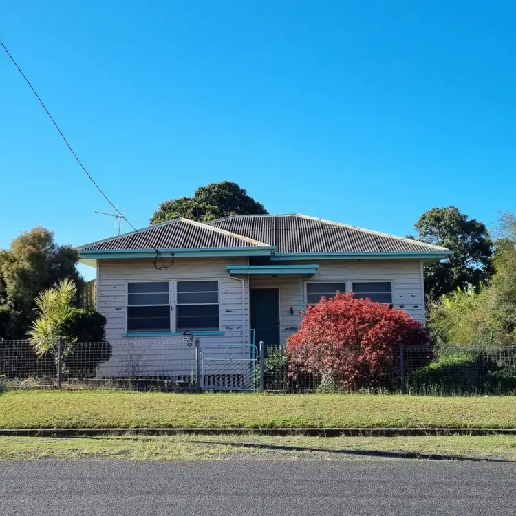 7 Lamb Street, Walkervale QLD 4670