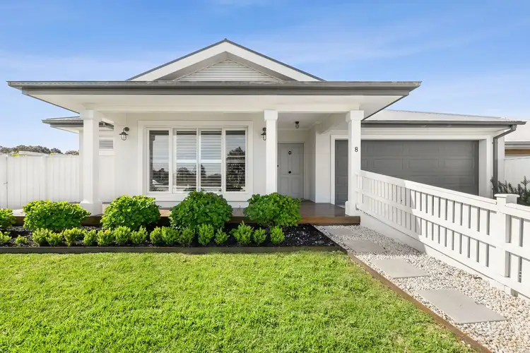 8 Stretton Drive, Torquay VIC 3228