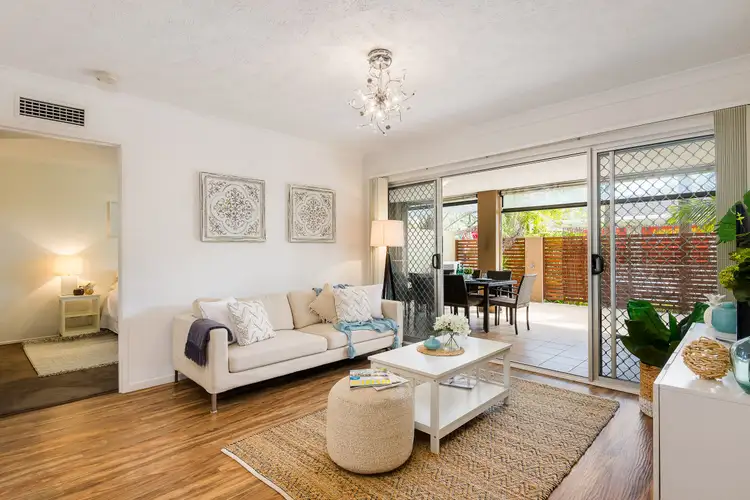 Main view of Homely unit listing, 2/7 Dobson Street, Ascot QLD 4007