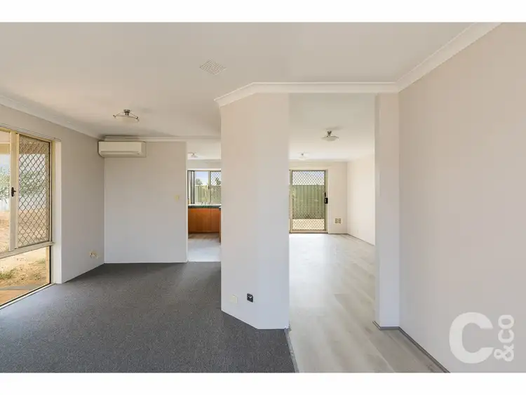 Third view of Homely house listing, 6 Hueston Lookout, Leda WA 6170
