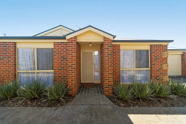 2/3 Alfred Street, Somerville VIC 3912